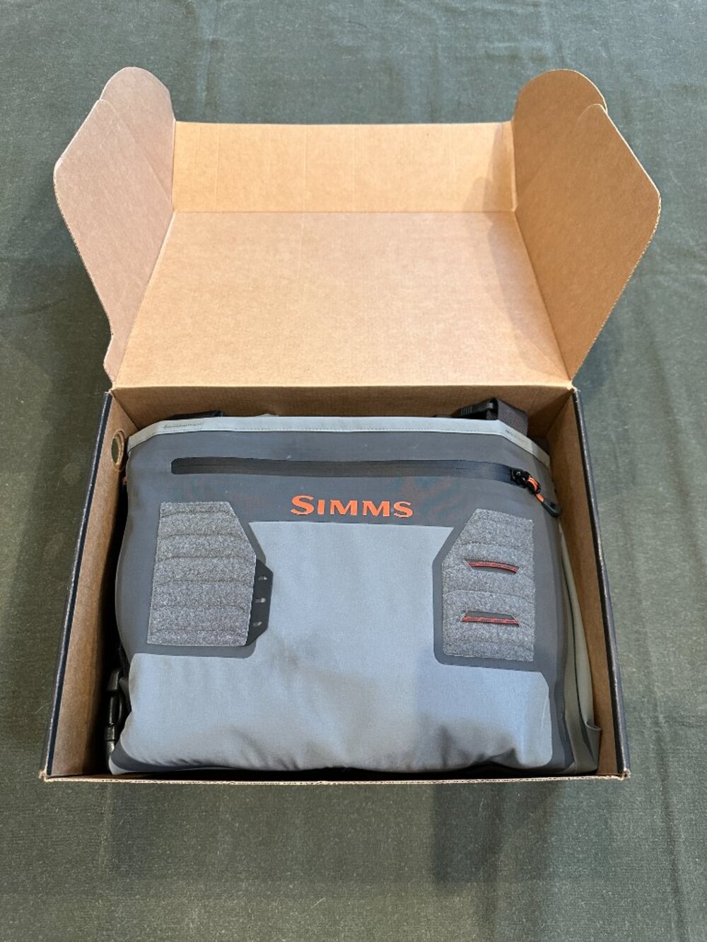 Simms Confluence Waders - Picture 2 of 13